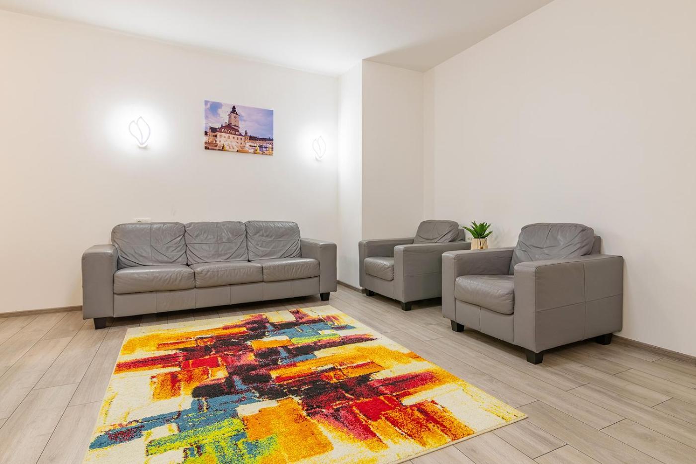 Old Town By Mm Host Appartement Braşov Buitenkant foto